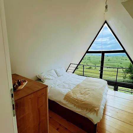 Tripeak Apartment