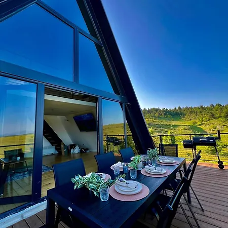 Tripeak Apartment