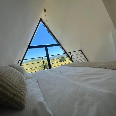 Tripeak Apartament